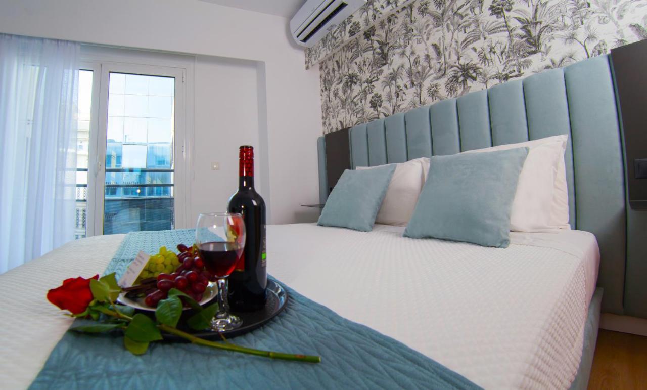 Phaedrus Living Executive Kriel Suites 101 Athens Exterior photo